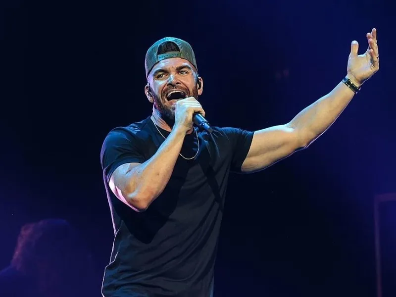 Dylan Scott